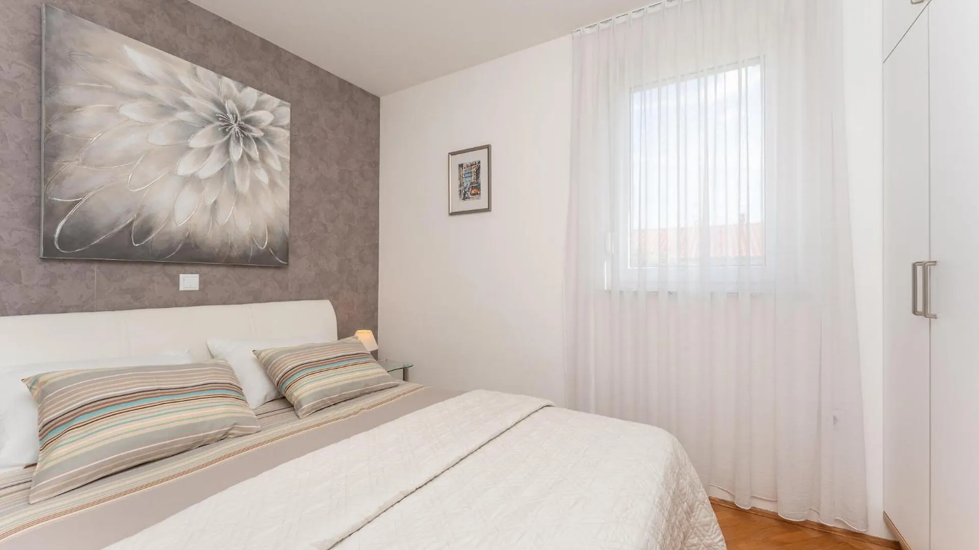 Beautiful Apartment In بيوغْغاد نا موغو كرواتيا